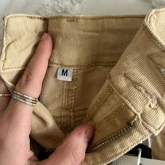 BRAND NEW MINI SKIRT 🤎 - Picture 3 of 3